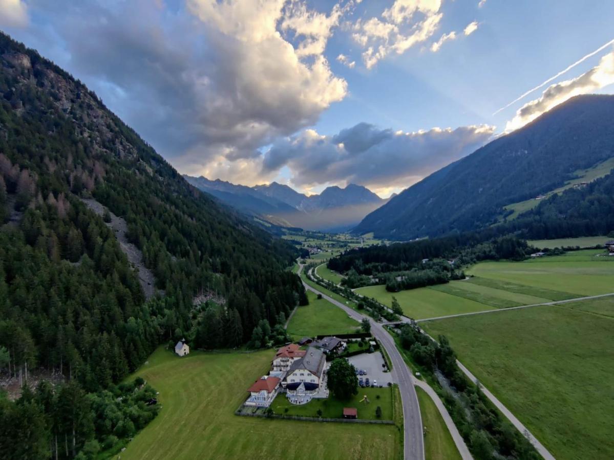 Hotel Bad Salomonsbrunn Anterselva di Mezzo Exterior photo